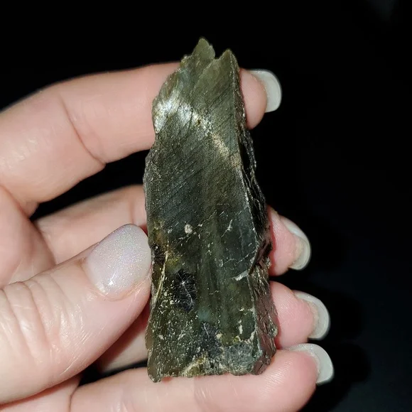Raw Labradorite - Picture 7 of 8